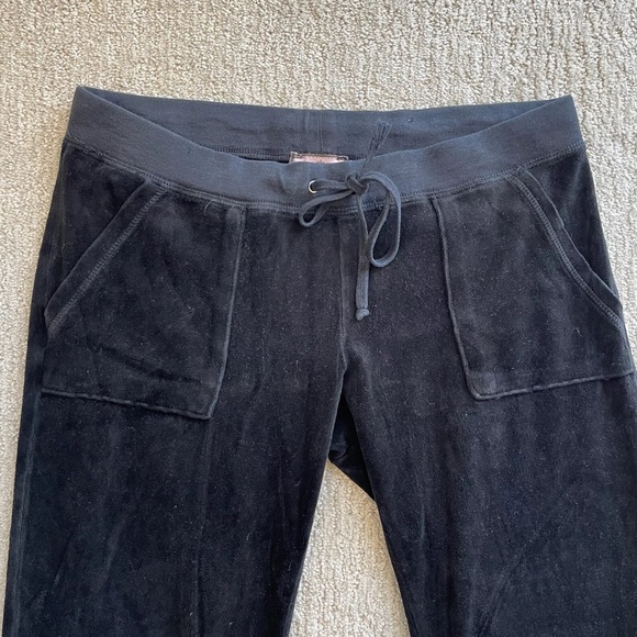 ISO DO NOT BUY- juicy couture pants with snap pockets in the back - Picture 2 of 2